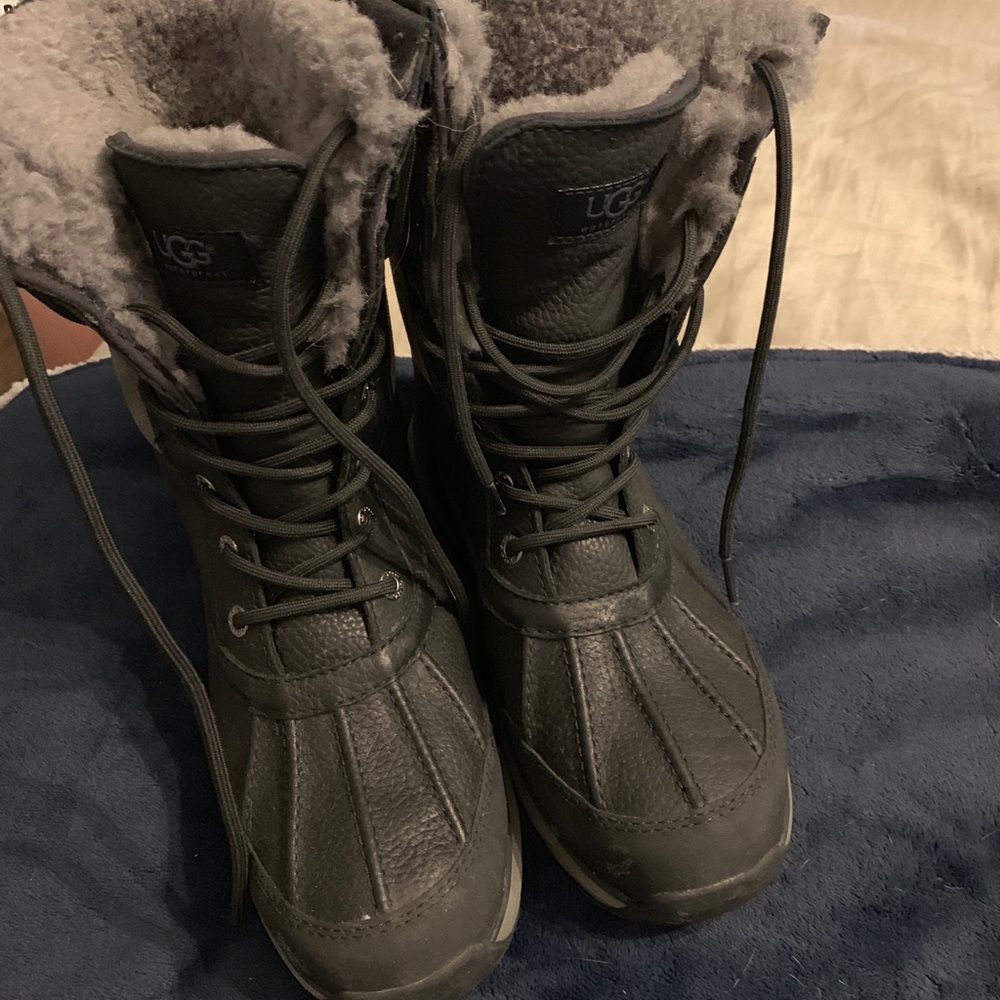 UGG Adirondack Boots! Worn 1x!